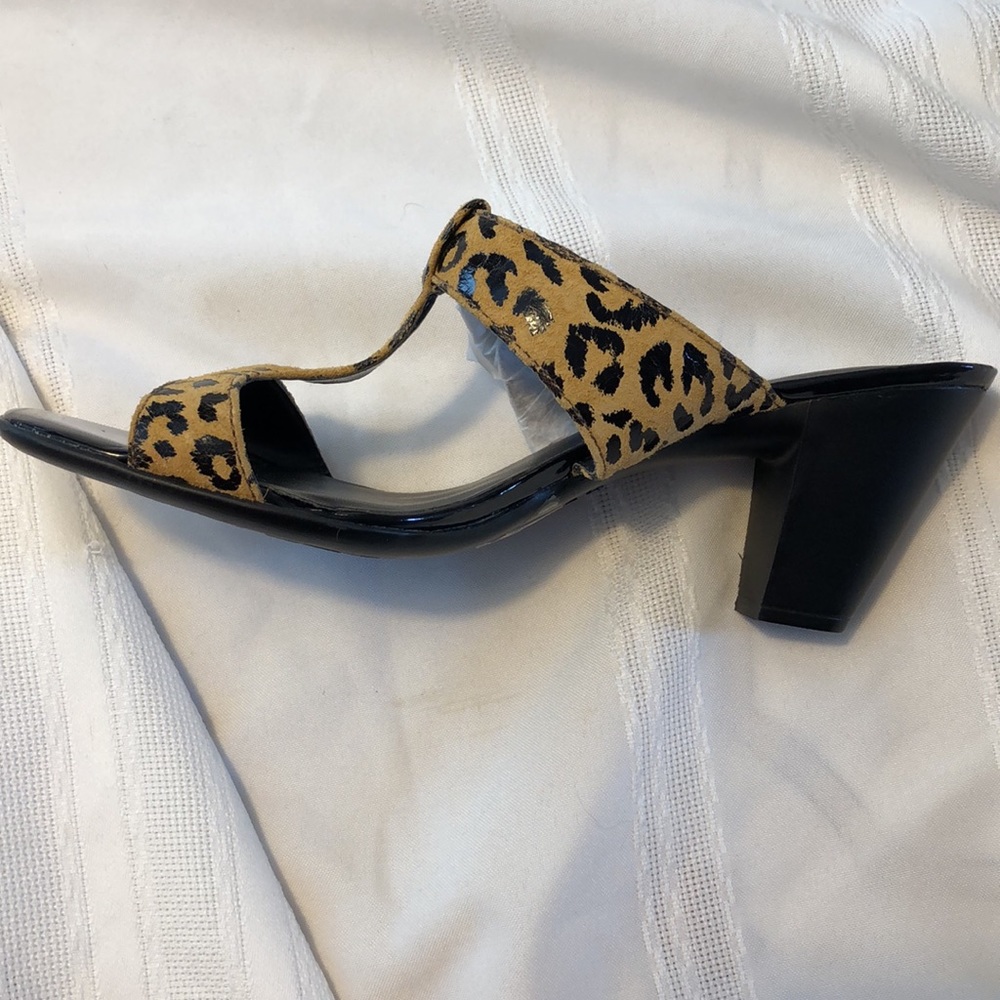 ANNE KLEIN IFLEX nwot sandals size 8.5 W animal - Picture 4 of 11